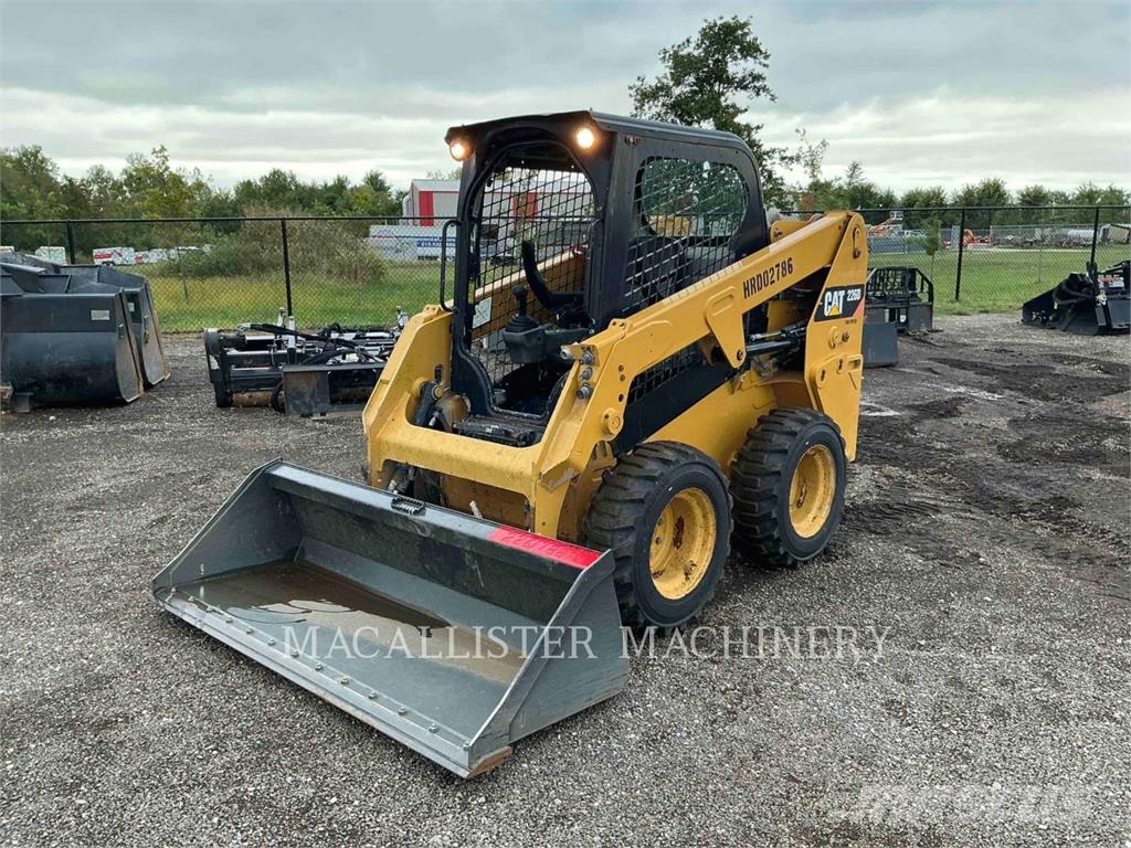 CAT 226D Skid steer loaders