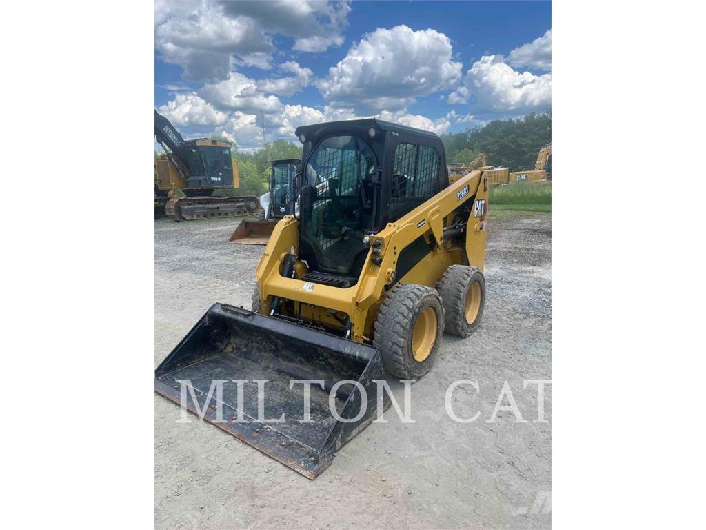CAT 226D 3 Šmykom riadené nakladače
