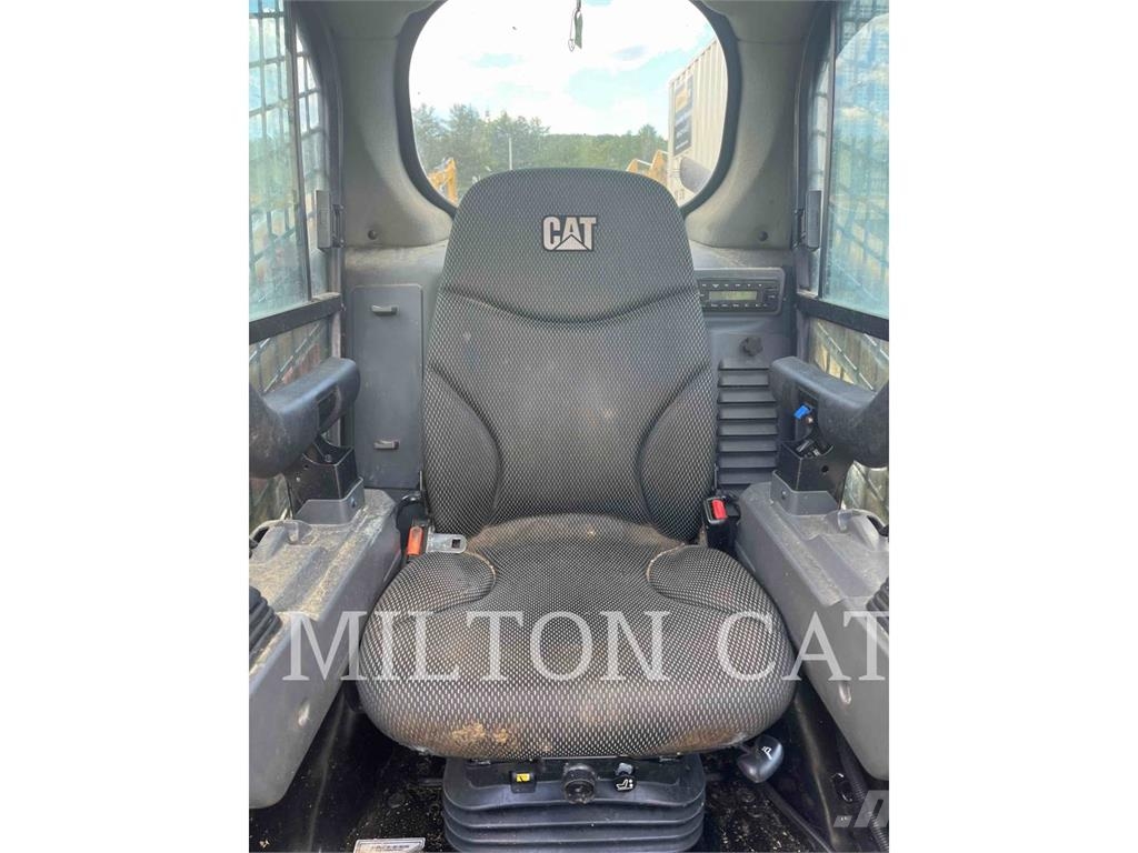 CAT 226D 3 Šmykom riadené nakladače