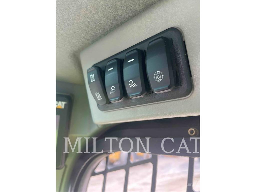 CAT 226D 3 Šmykom riadené nakladače