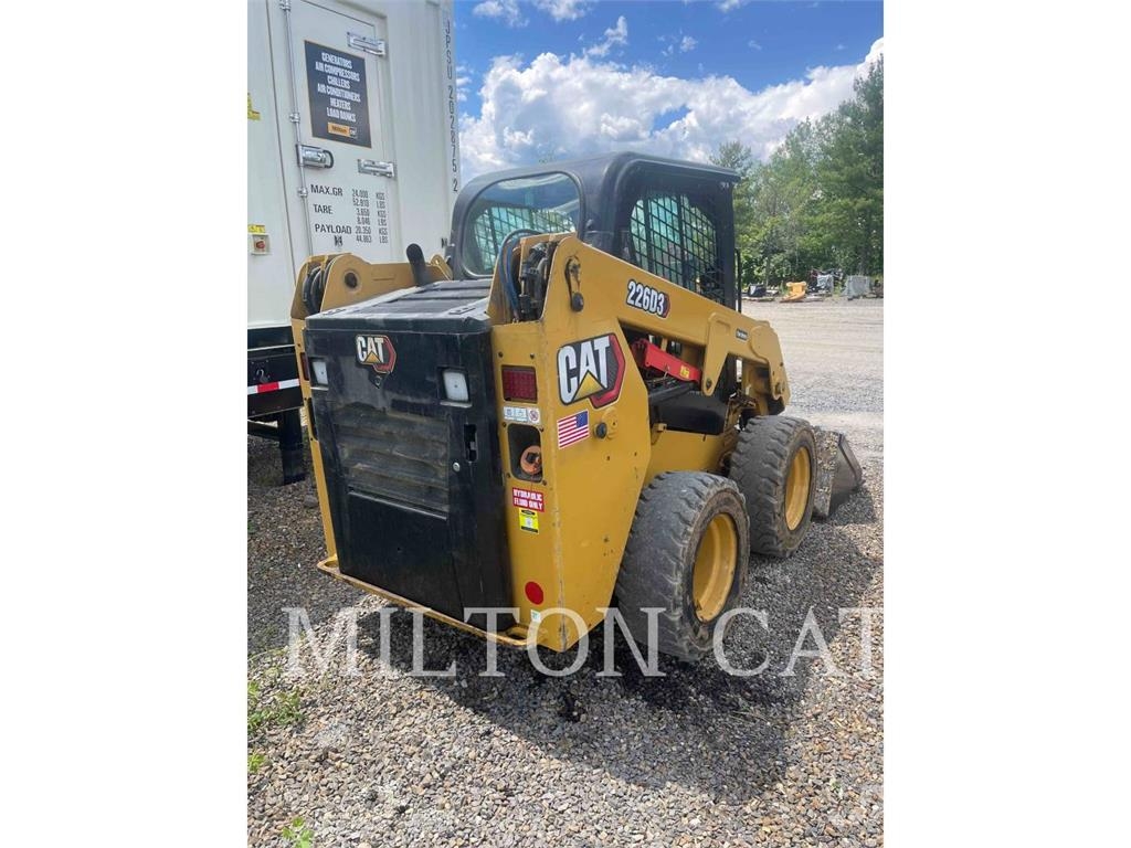 CAT 226D 3 Šmykom riadené nakladače