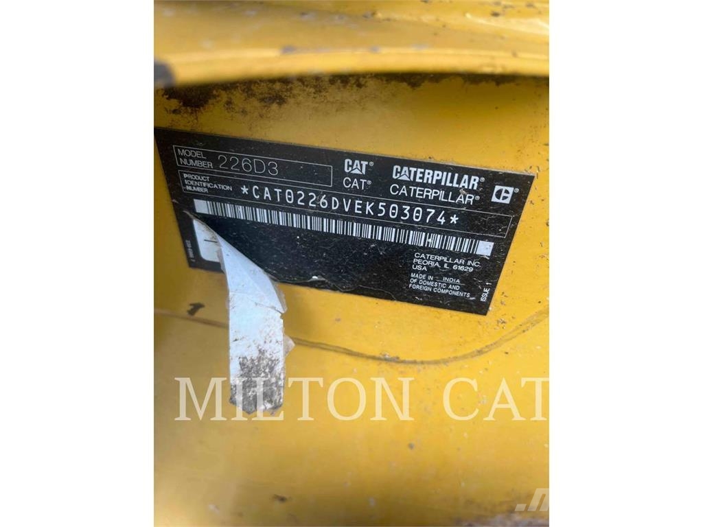 CAT 226D 3 Šmykom riadené nakladače