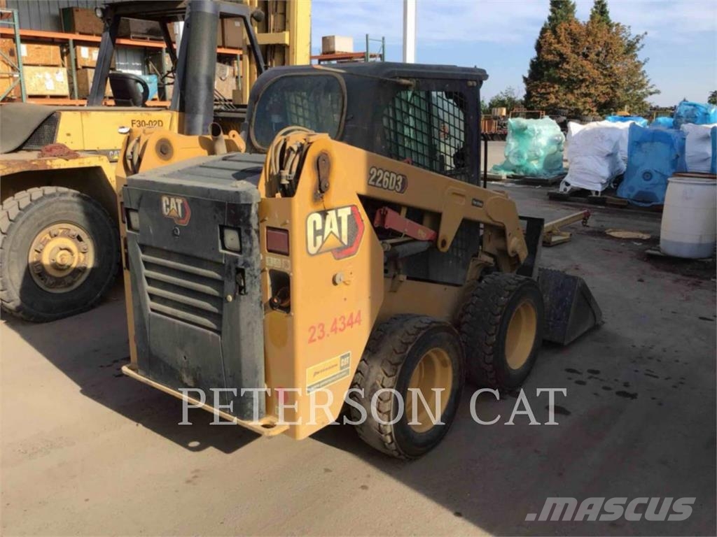 CAT 226D3 Minilæsser - skridstyret