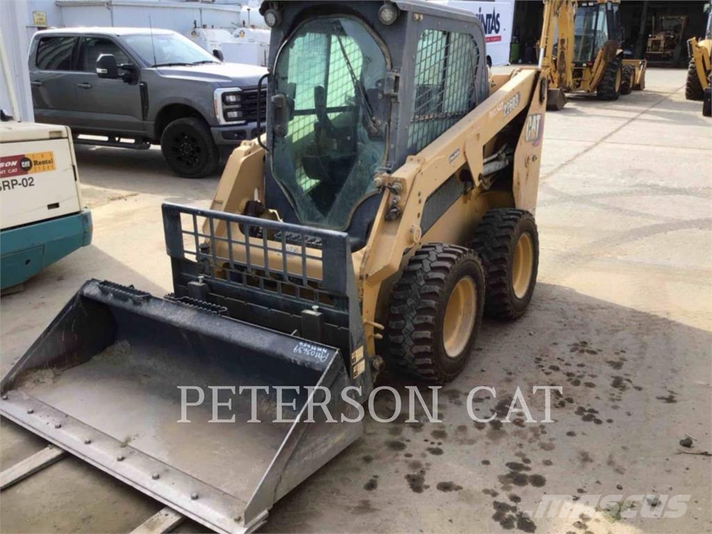 CAT 226D3 Mini Pale Gommate