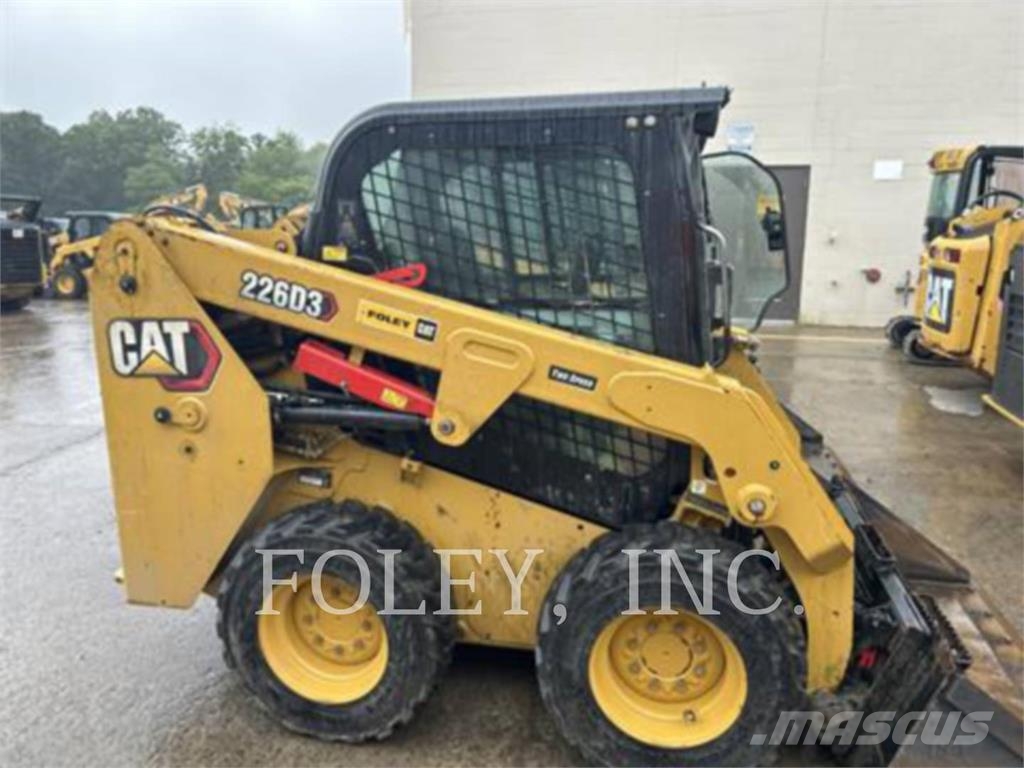 CAT 226D3 Chargeuse compacte