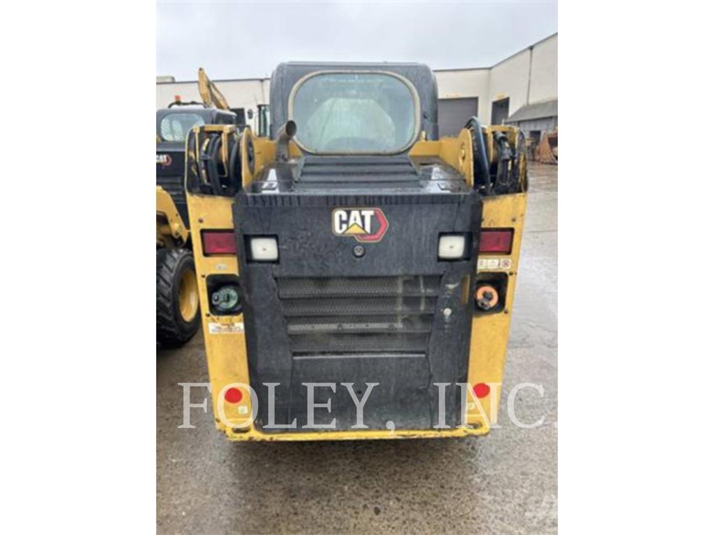 CAT 226D3 Chargeuse compacte