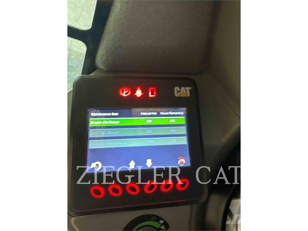 CAT 226D3 Chargeuse compacte