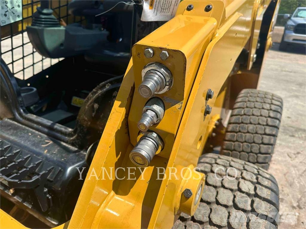 CAT 226D3 Skid steer loaders