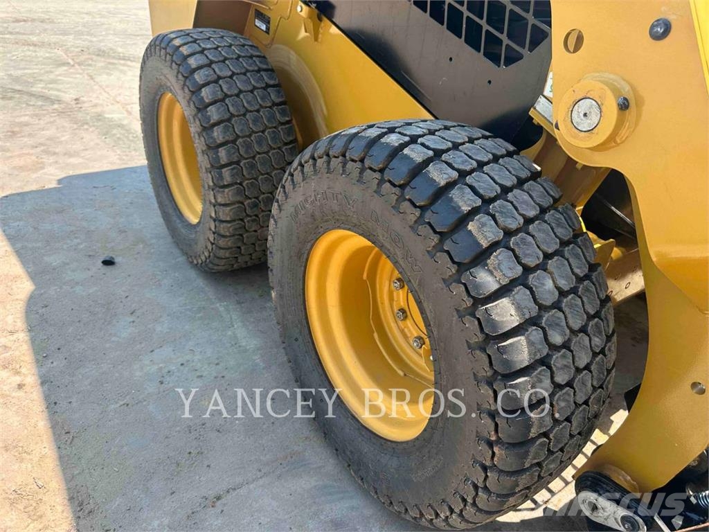 CAT 226D3 Skid steer loaders