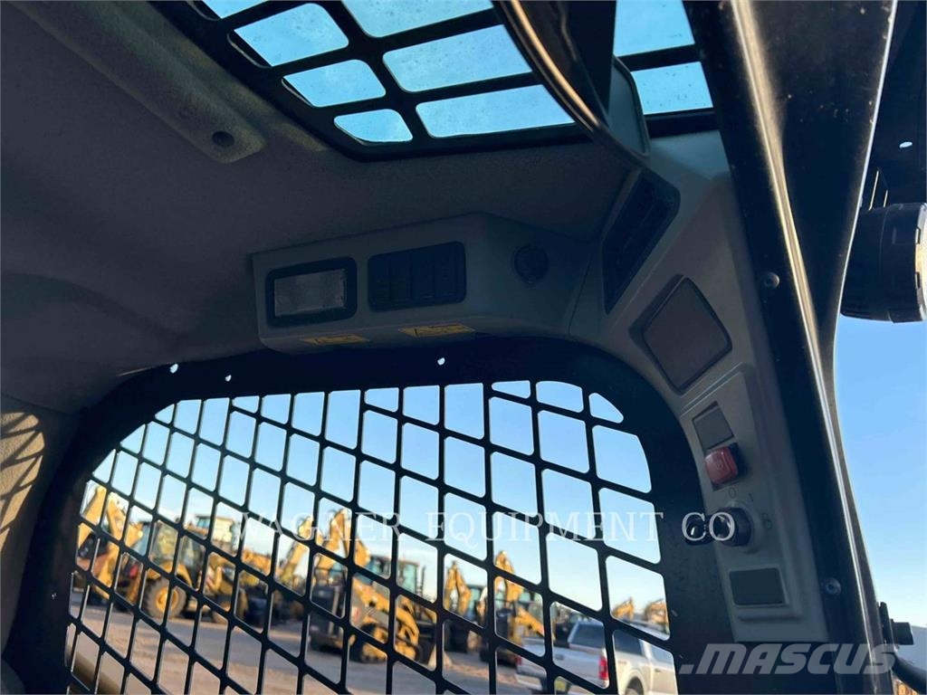 CAT 226D3 Skid steer loaders