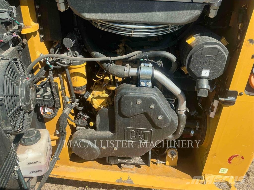 CAT 226D3 Kompaktlader