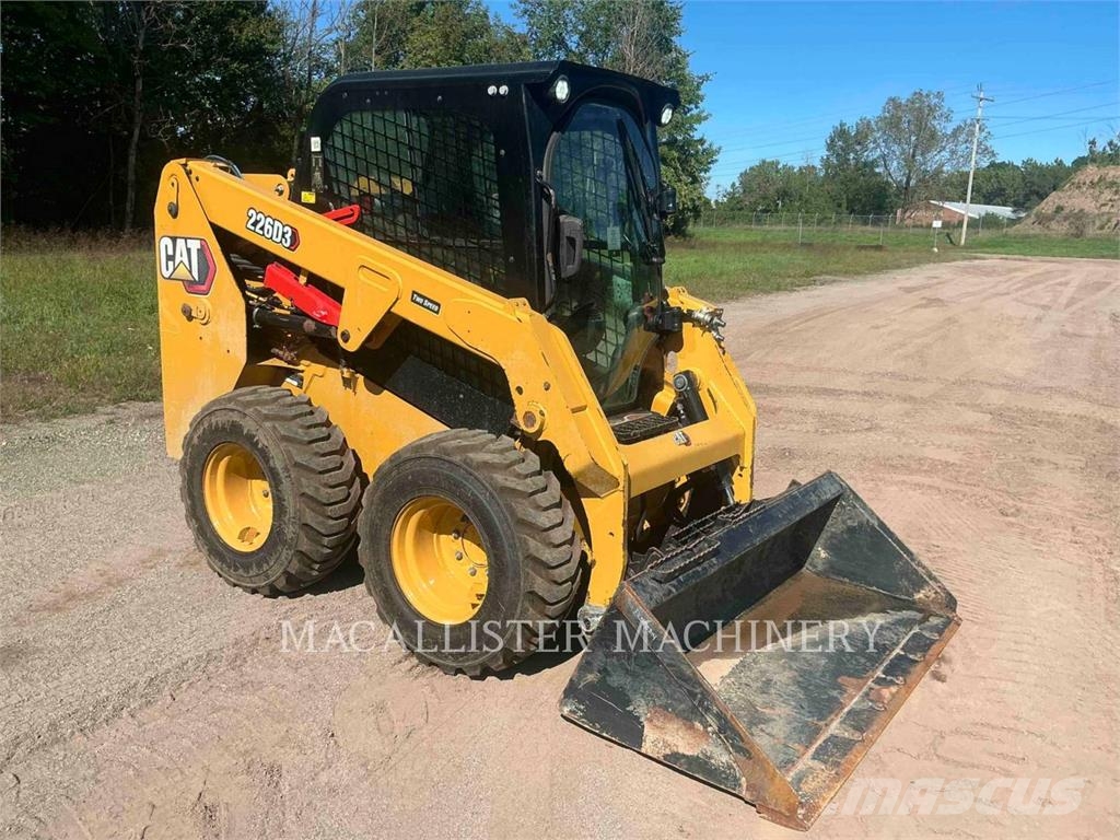 CAT 226D3 Kompaktlader