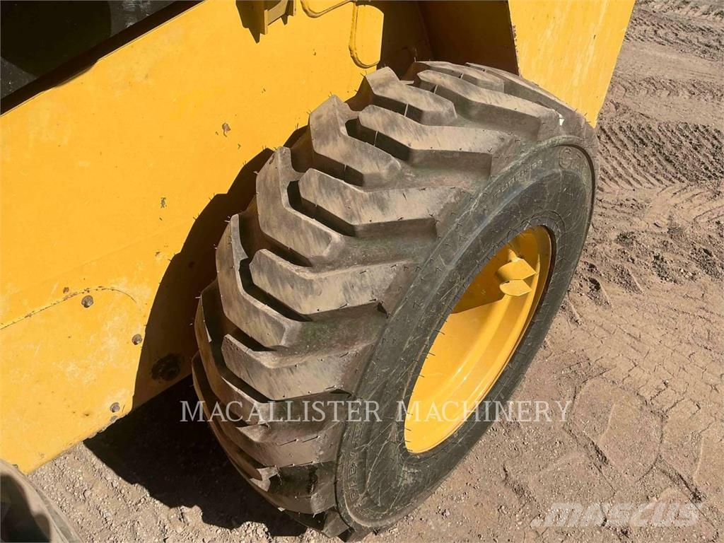 CAT 226D3 Kompaktlader