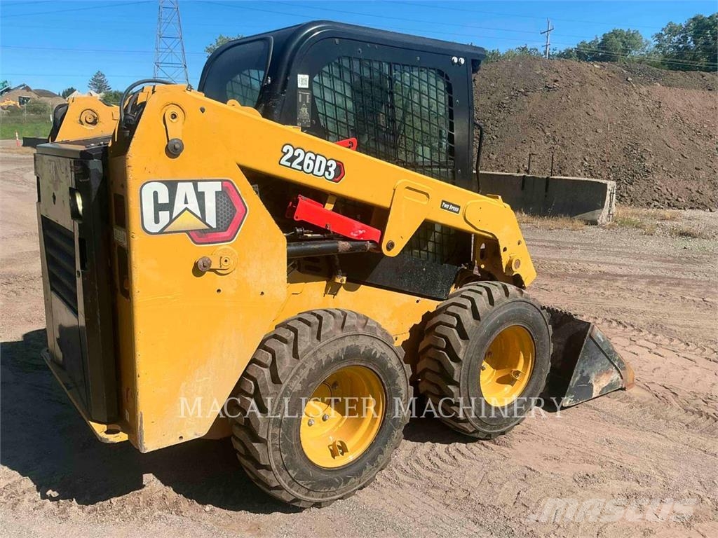 CAT 226D3 Kompaktlader