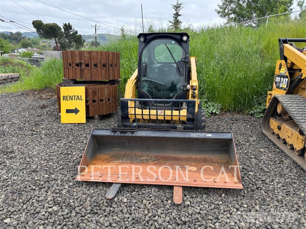 CAT 226D3 Minilæsser - skridstyret