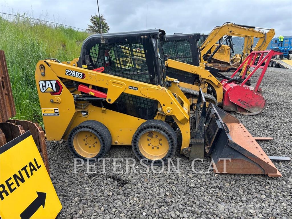 CAT 226D3 Minilæsser - skridstyret