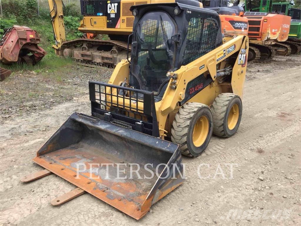 CAT 226D3 LRPO Šmykom riadené nakladače