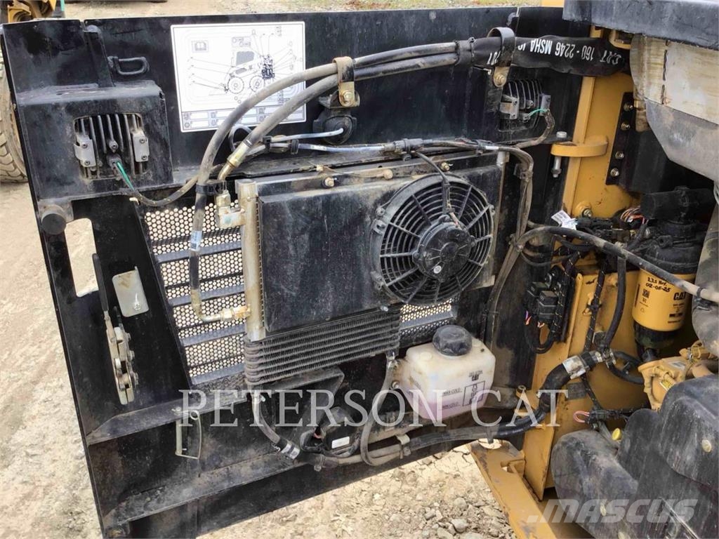 CAT 226D3 LRPO Šmykom riadené nakladače