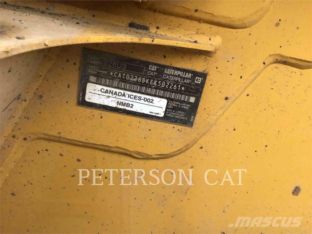 CAT 226D3 LRPO Šmykom riadené nakladače