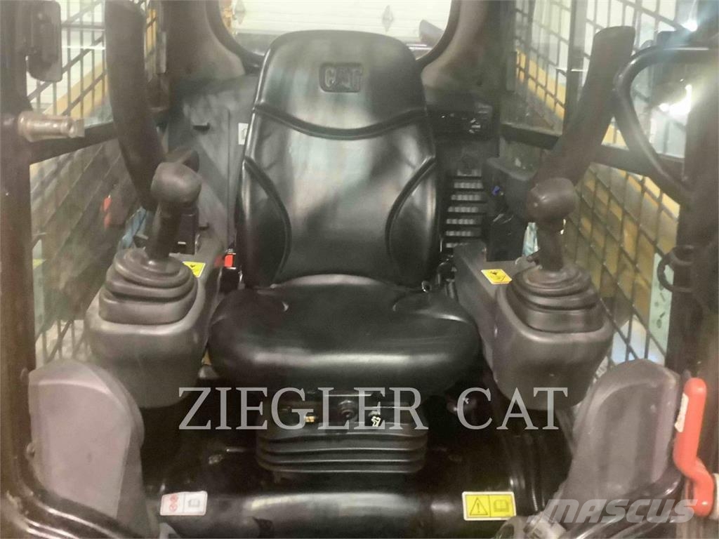 CAT 232D Skid steer loaders