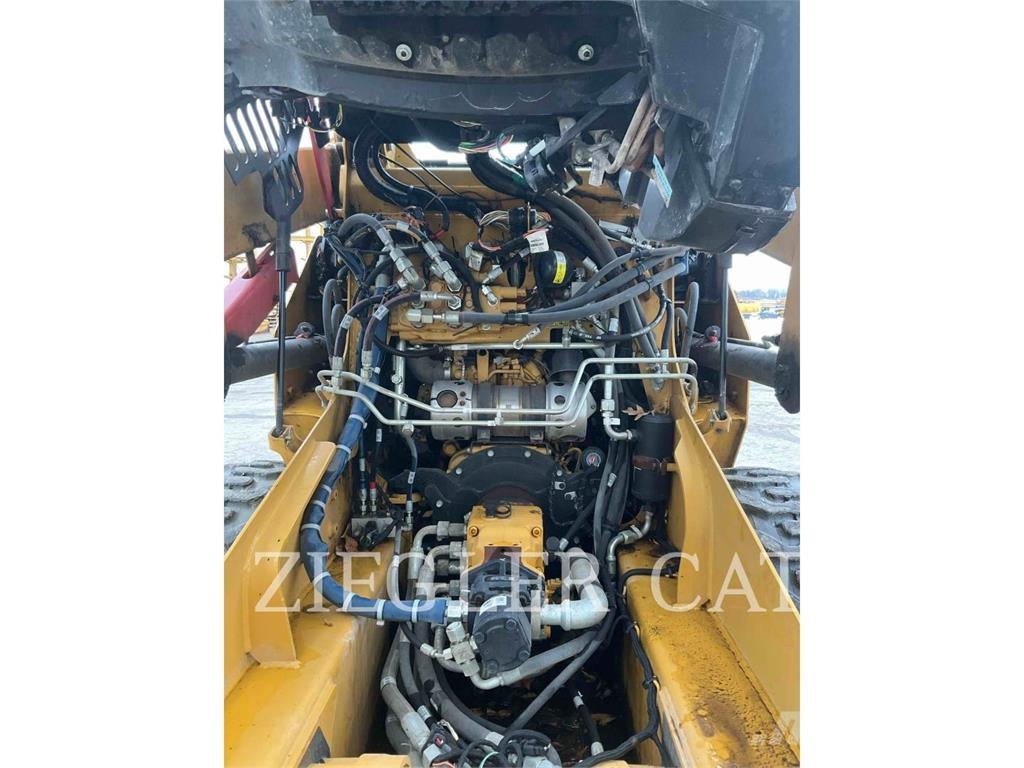 CAT 232D Skid steer loaders