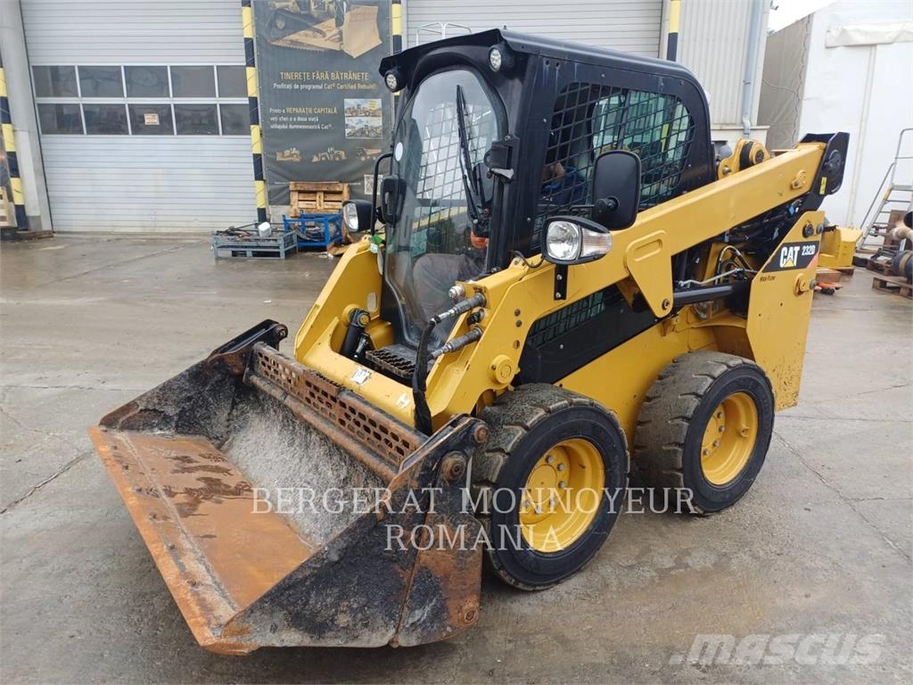 CAT 232D Kompaktrakodók