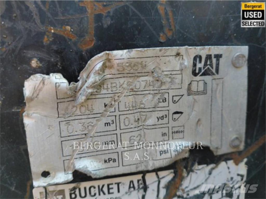CAT 232D3 Minilæsser - skridstyret