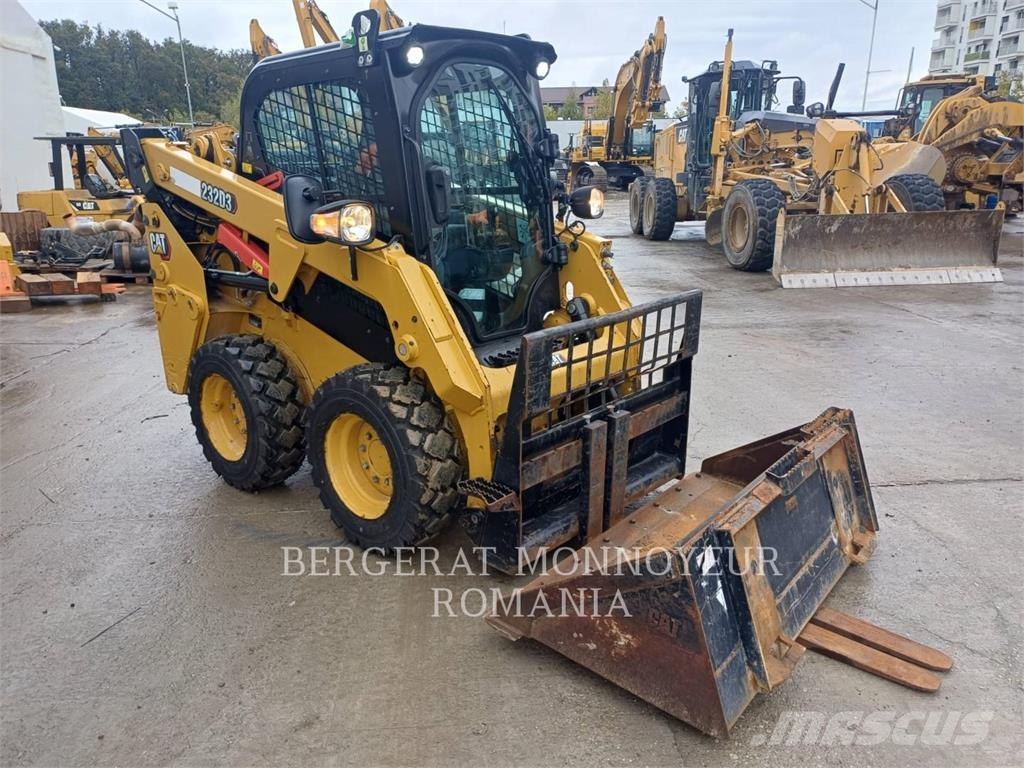 CAT 232D3 Kompaktrakodók