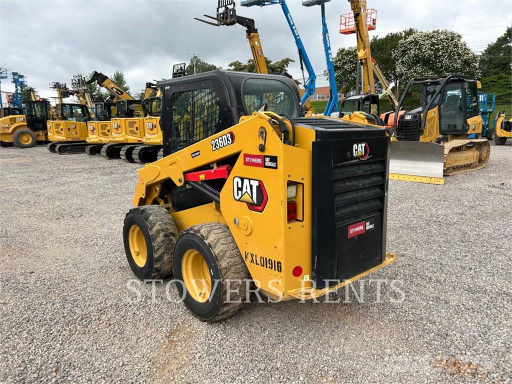 CAT 236 CAB Chargeuse compacte