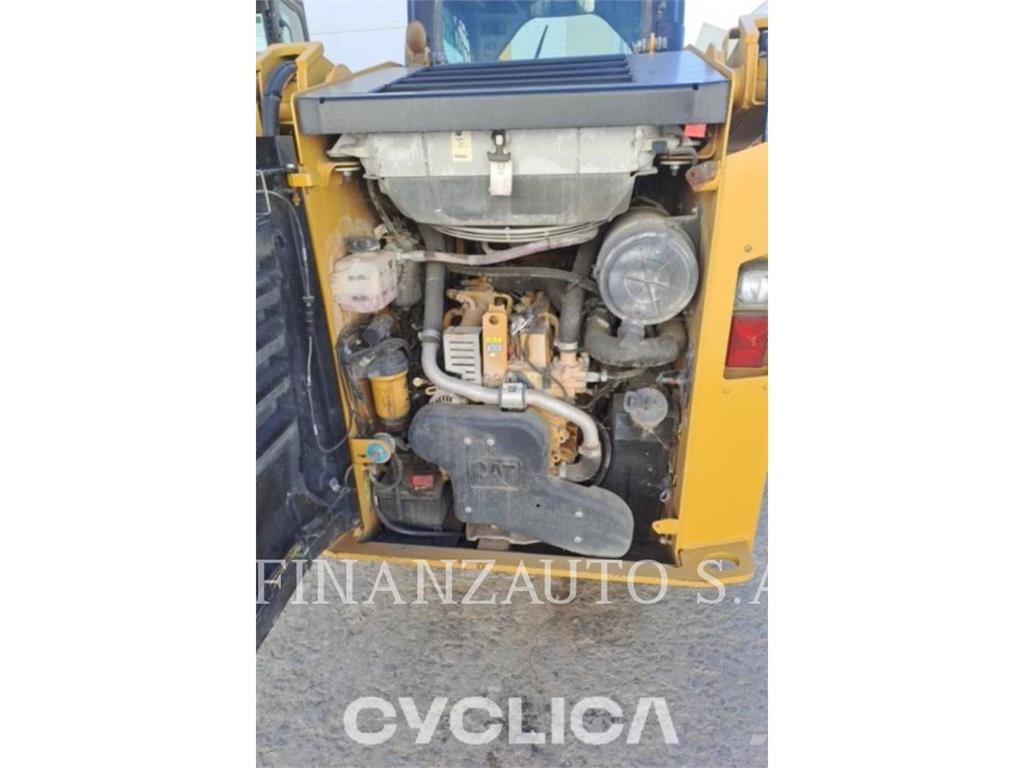CAT 236D Chargeuse compacte