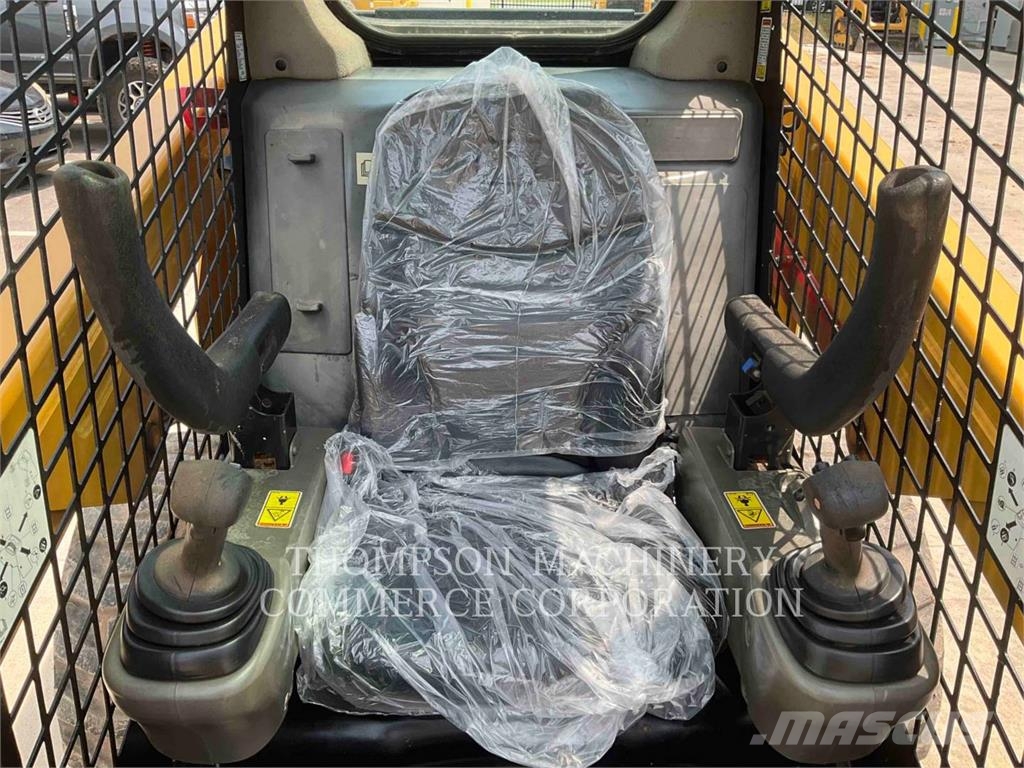 CAT 236D Chargeuse compacte