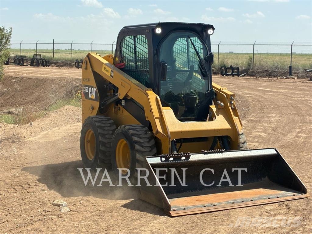 CAT 236D Kompaktlader