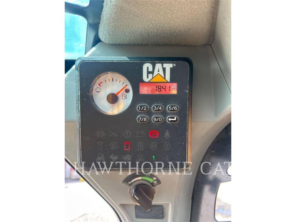 CAT 236D Φορτωτάκια
