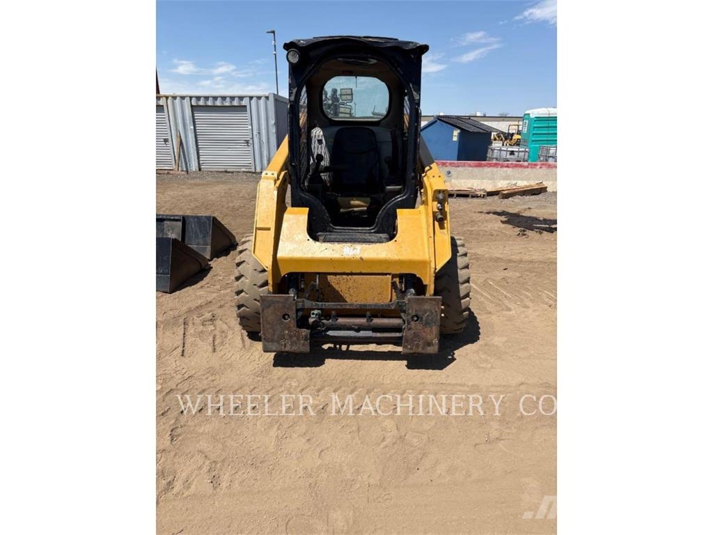 CAT 236D C1-H2 Skid steer loaders