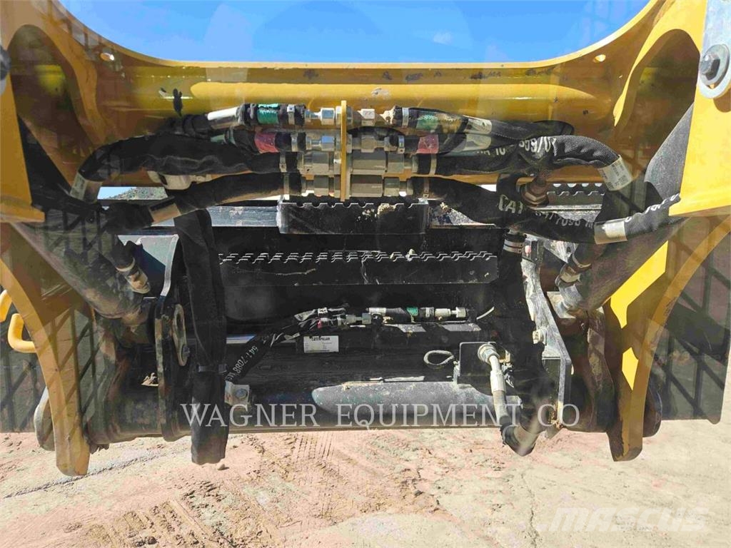 CAT 236D3 Kompaktlader