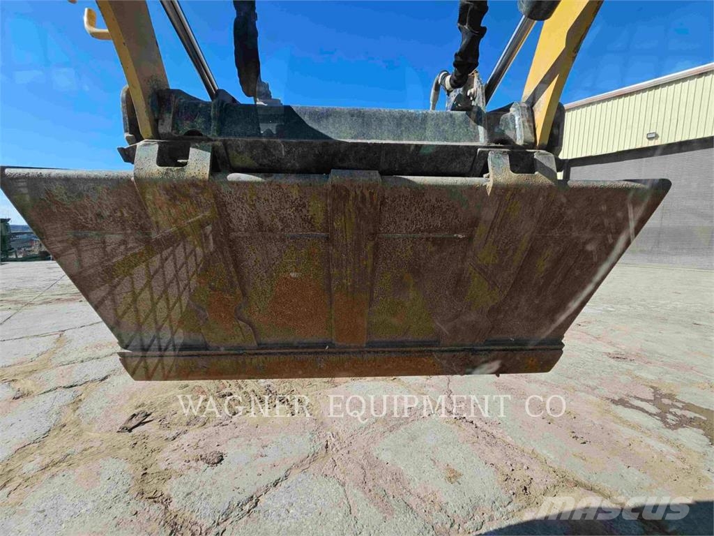 CAT 236D3 Kompaktlader