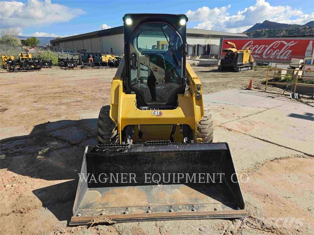 CAT 236D3 Kompaktlader