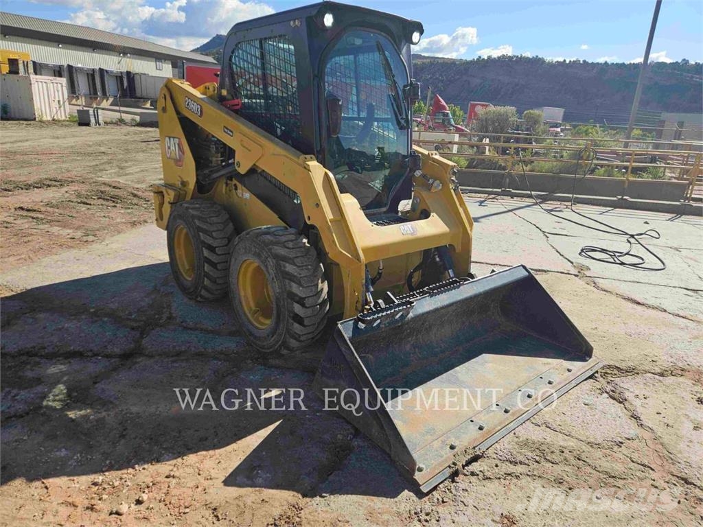 CAT 236D3 Kompaktlader