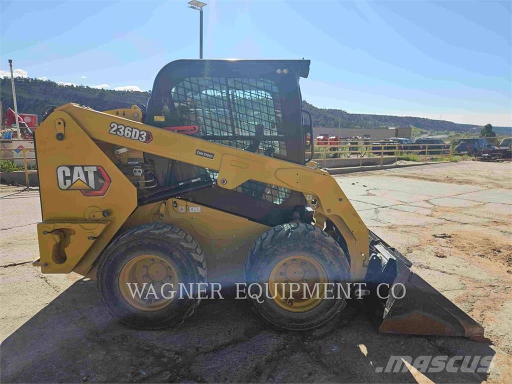 CAT 236D3 Kompaktlader