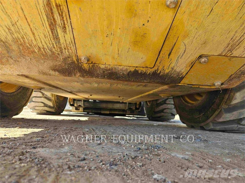 CAT 236D3 Kompaktlader