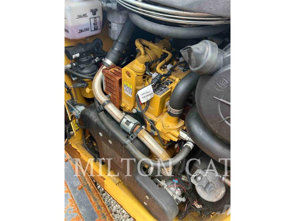 CAT 236D3 Φορτωτάκια