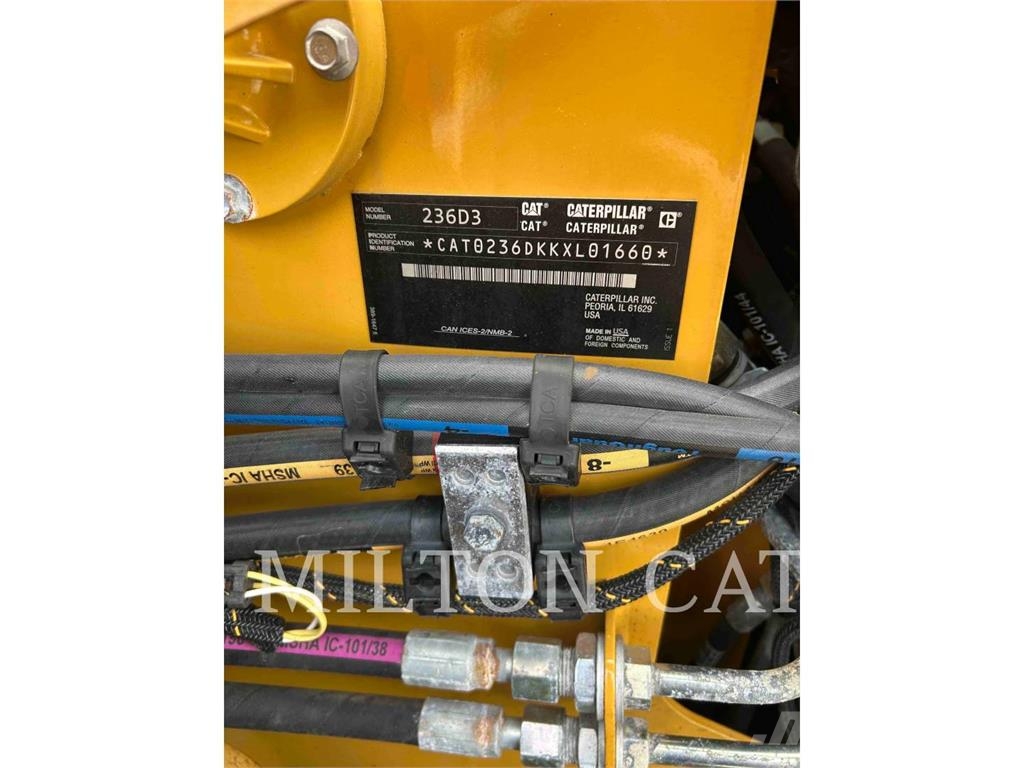 CAT 236D3 Φορτωτάκια