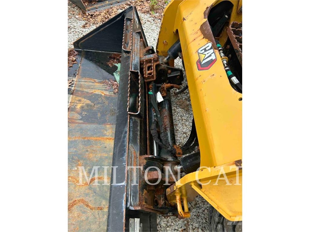 CAT 236D3 Φορτωτάκια