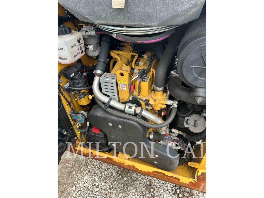 CAT 236D3 Φορτωτάκια