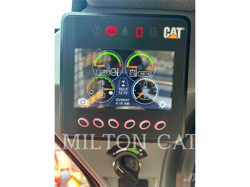 CAT 236D3 Φορτωτάκια