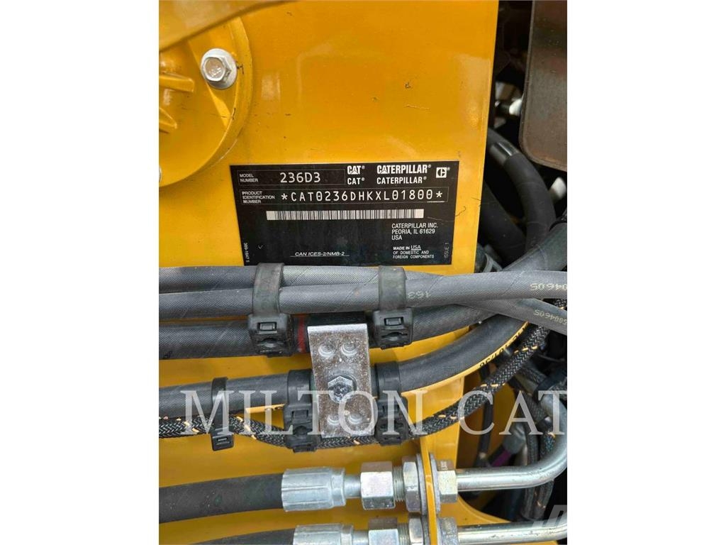 CAT 236D3 Φορτωτάκια