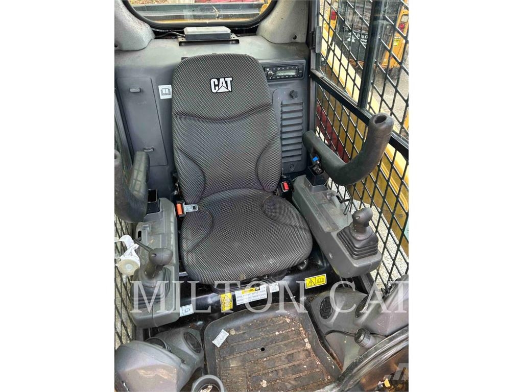 CAT 236D3 Φορτωτάκια