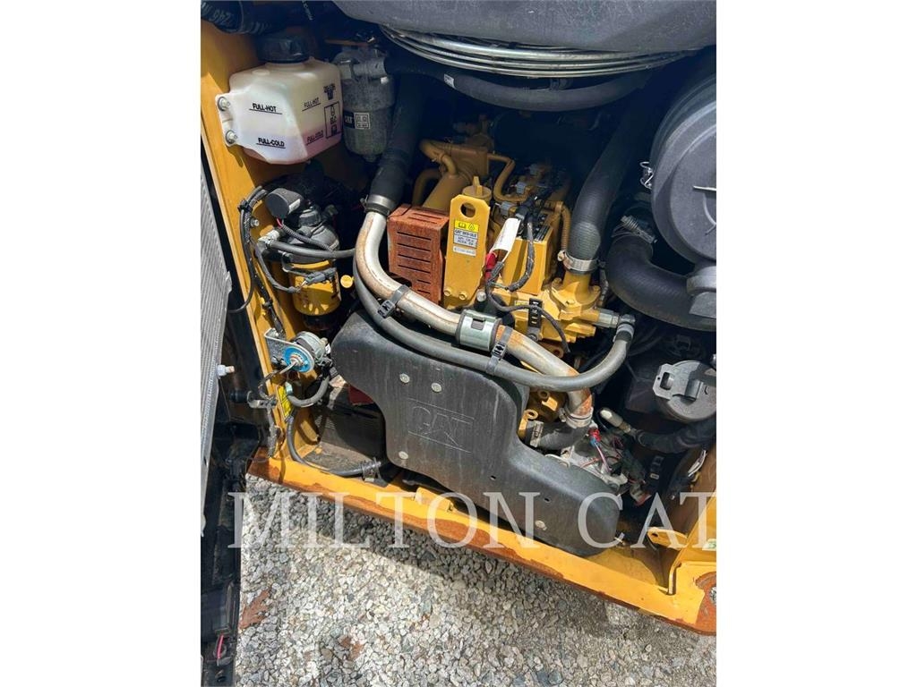 CAT 236D3 Φορτωτάκια