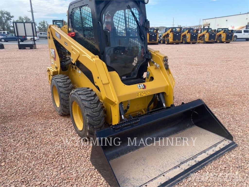 CAT 236D3 Kompaktlader