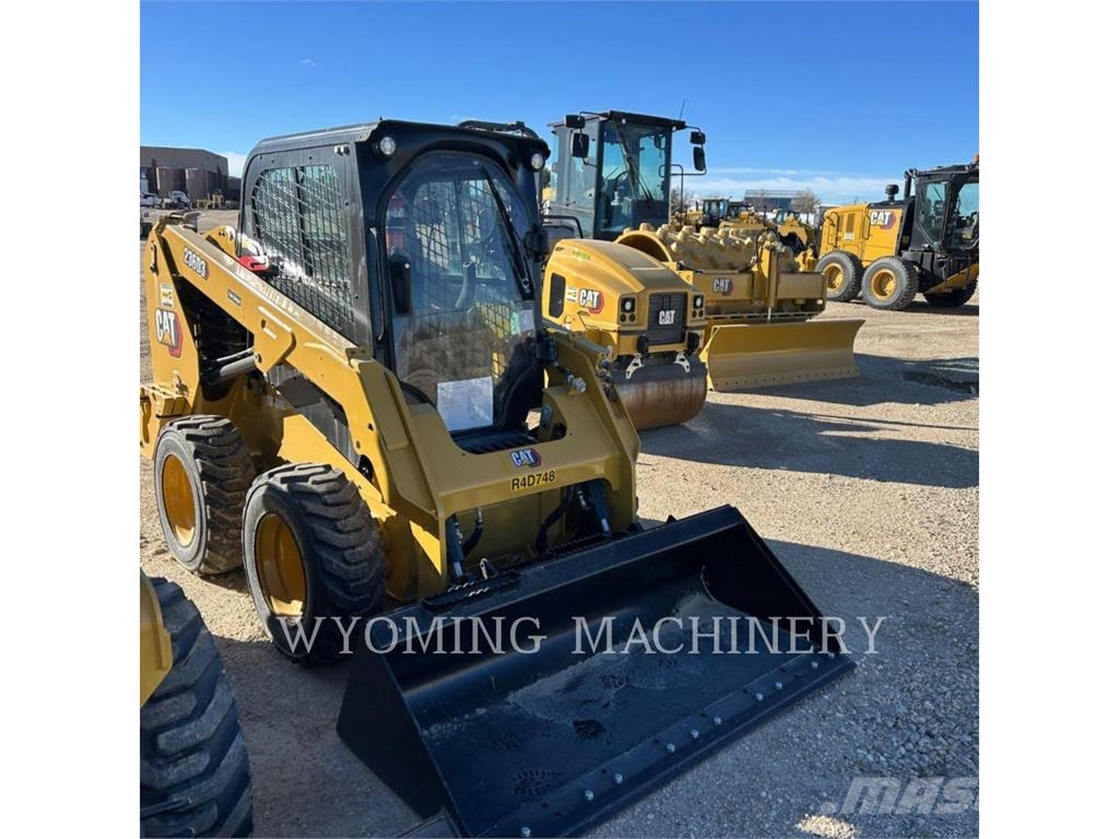 CAT 236D3 Kompaktlader